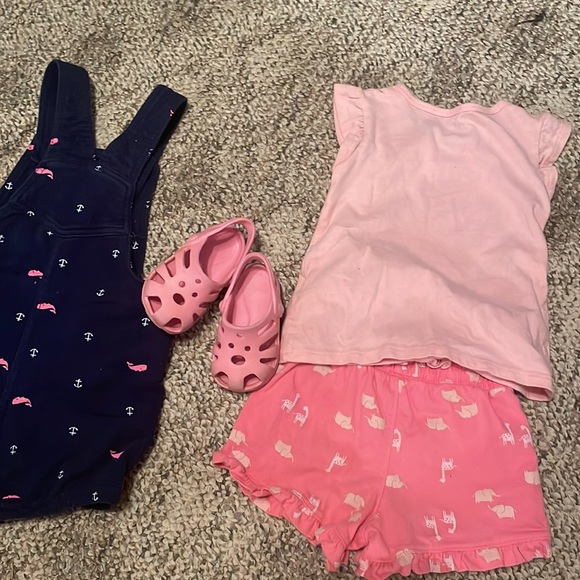 Baby girl 18 month bundle with size 4 croc-like shoe - Picture 9 of 11